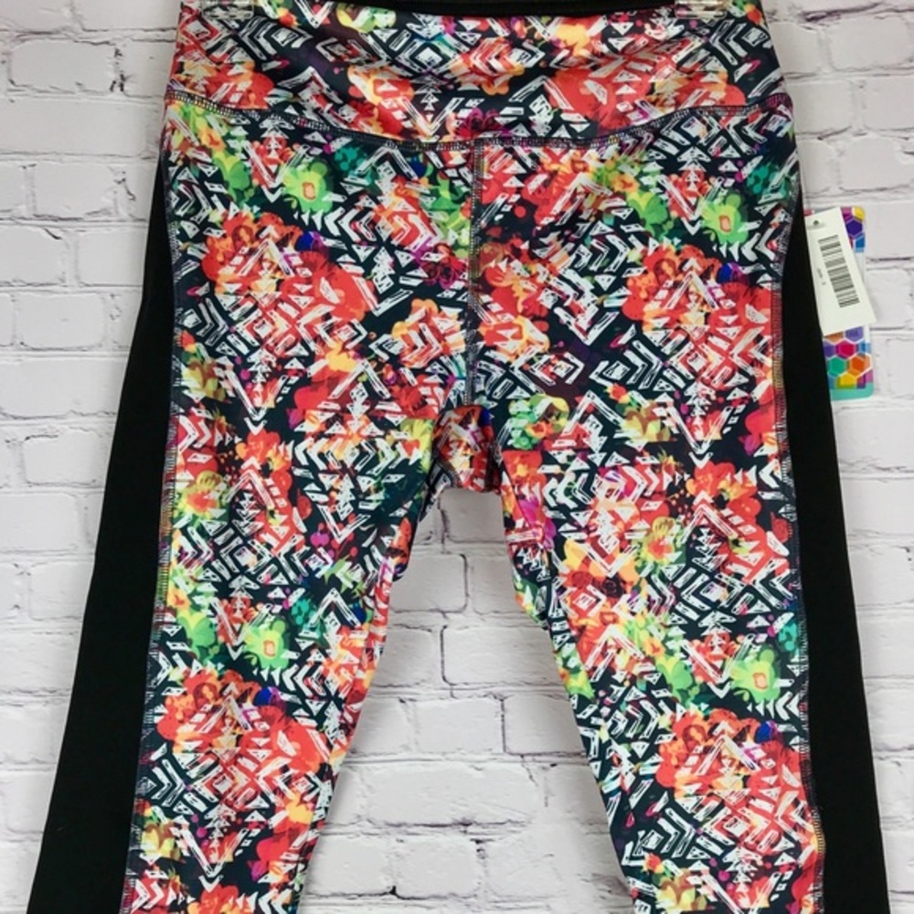New SOFT Capri fitness Dry Wic leggings Small 4-6